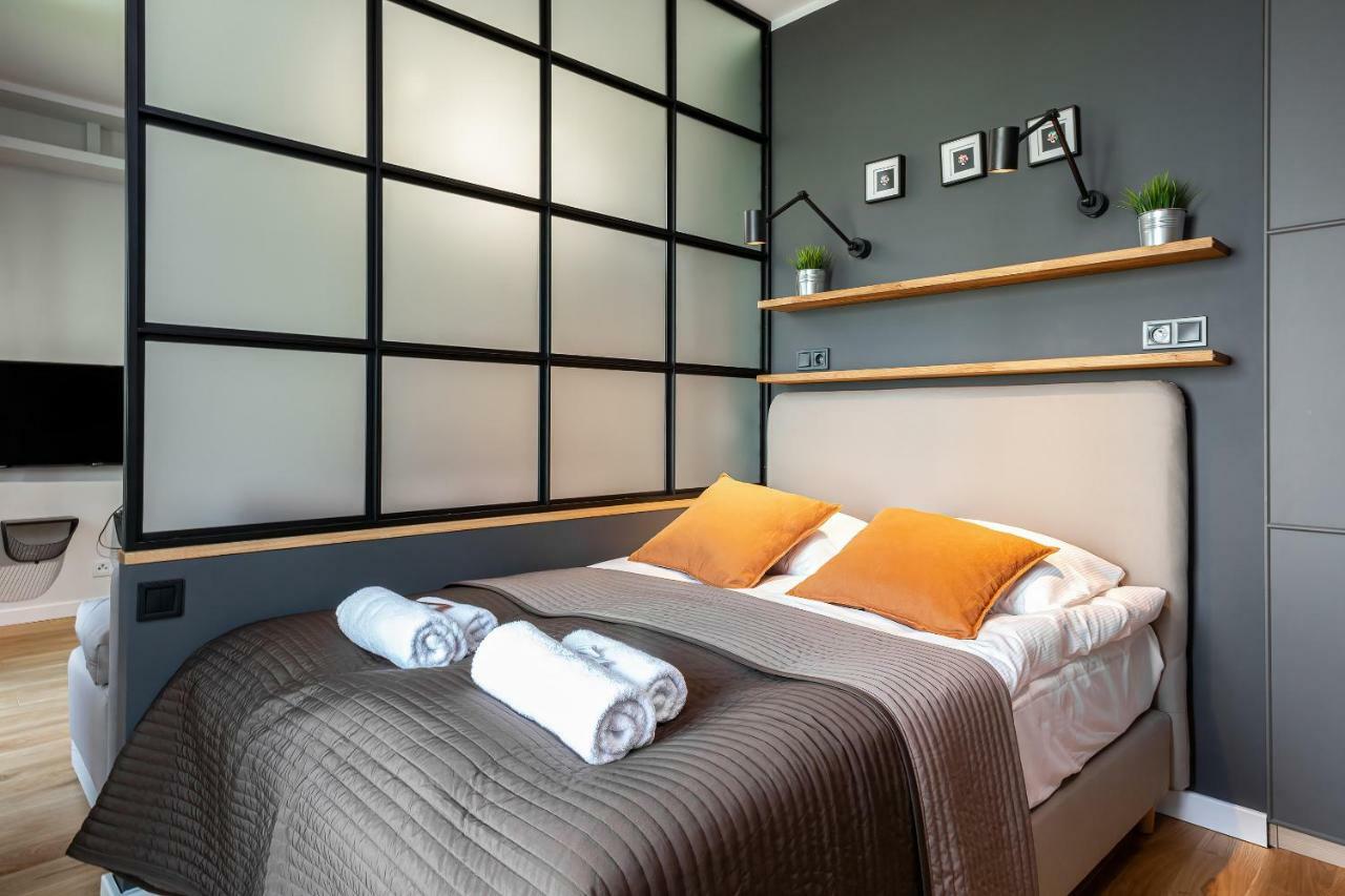 Browary Warszawskie - Krochmalna 58 By Noclegi Renters وارسو الغرفة الصورة